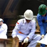Petugas sedang inspeksi